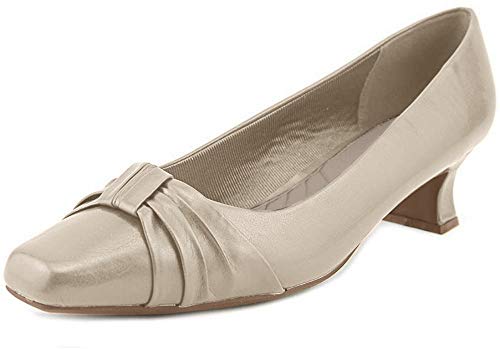 Easy Street Women's Waive Pump, Bone, 7 X-Wide