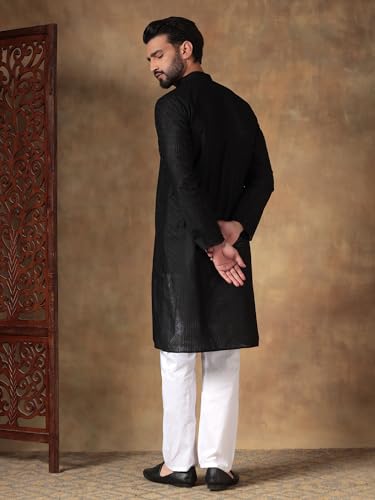 Image of Men's Solid Regular Fit Ethnic Wear White Kurta Pajama Set with Front Pocket
