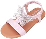Design papillon : rendez chaque pas magique avec les sandales bebe pour filles, avec un ravissant accent papillon. Ce charmant détail ajoute une touche fantaisiste à sa collection de chaussures d'été, assurant qu'elle se démarque avec style partout où elle va. Fabriquées avec une attention particulière aux détails, ces sandales sont aussi adorables que confortables, ce qui en fait le choix parfait pour les aventures d'été de votre petite fille