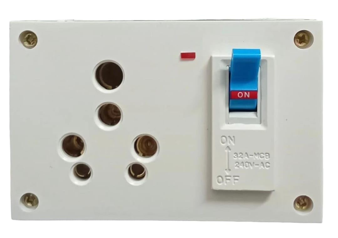 RiM Combined Box 16 Amp with Universal Socket, Master Switch, LED