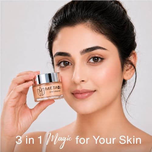 Image of Mousse Foundation, 3-in-1 Mousse Foundation - Matte Finish, Lightweight, SPF 25, Sweat-Proof, HD Effect - Enriched with Vitamin E, Jojoba Oil, Avocado & Shea Butter, Sandalwood - Shade - 01 (Walnut - 15ml)