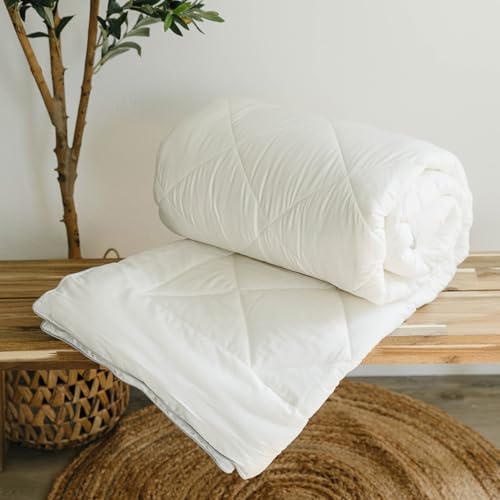 Image of Woolino Premium Australian Wool Duvet Insert Bed Comforter, Mid-Weight Wool Comforter, Organic Cotton Shell, Machine Washable, Crib Size