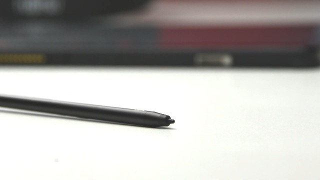 Amazon.co.jp: 【整備済み品】 富士通 タブレット Q739, 13.3インチ