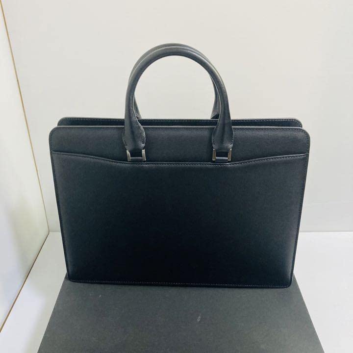 美品 FUJITAKA フジタカ ディアマン レザー ビジネスバッグ A4 黒 レザービジネスバッグ カブセ A4 / FUJITAKA（フジタカ）公式 / 本革