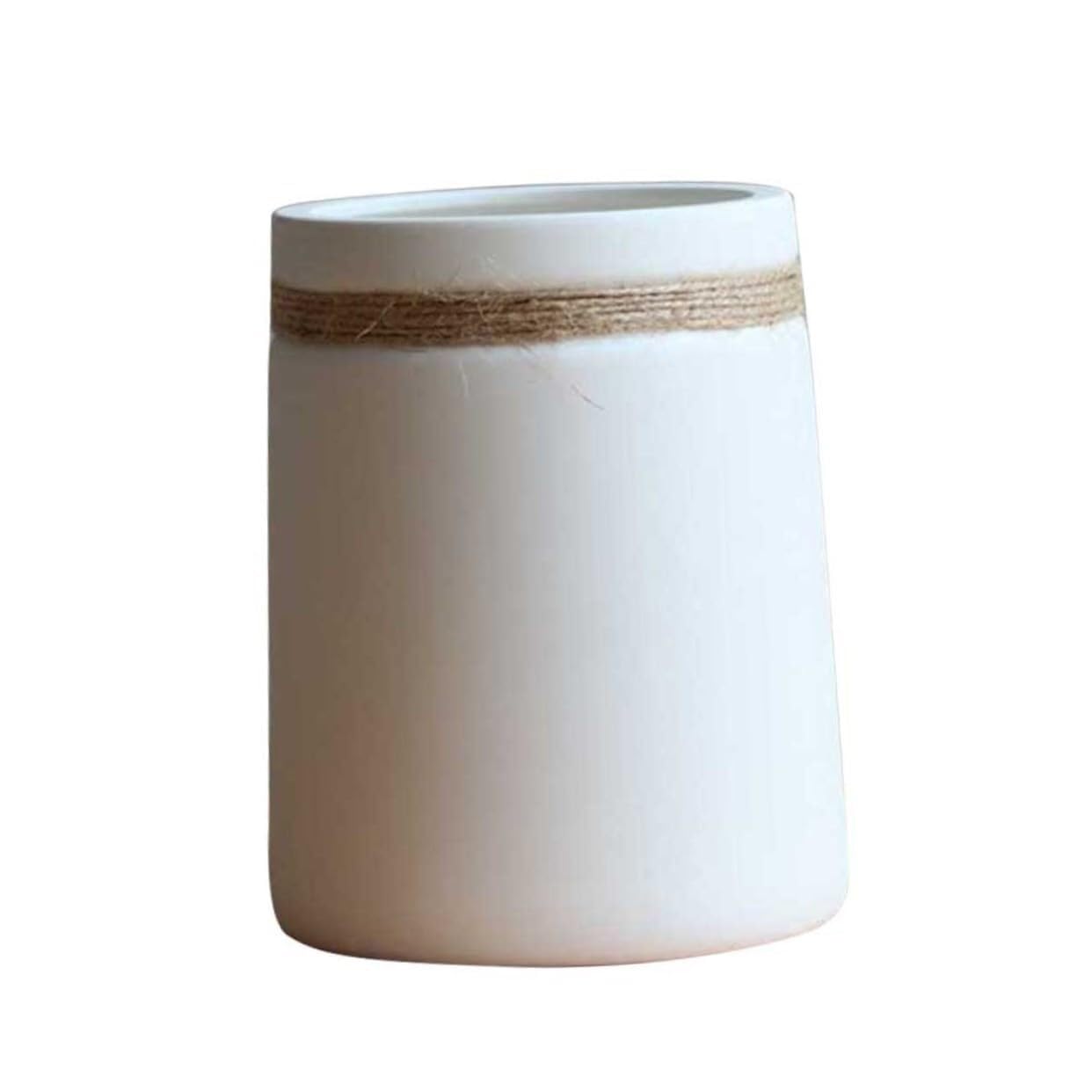 Vase de bureau coloré pour un arrangement floral sur votre comptoir