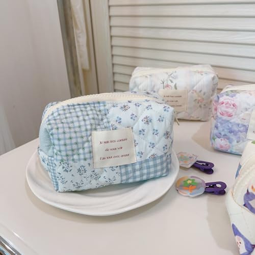 uekeboag Small Cute Floral Quilted Cotton Makeup Bag,Mini Coquette Quilted Cosmetic Pouch with Zipper,Kawaii Travel Toiletry Bags for Purse(01 Blue checked Flower)3