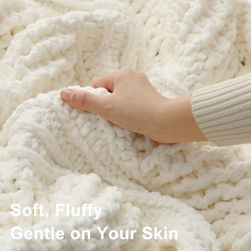 Image of #6 Super Bulky Blanket Yarn for Crocheting - 4 Skeins(Each 10.5oz /300g, 220yds /201m), Chunky Chenille Thick Plush Big Soft Yarn for Crocheting Knitting Blankets, Cream