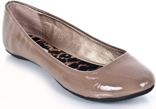 Qupid Thesis-92 Classic Round Toe Patent Slip On Basic Comfortable Flat Shoe, Taupe Crinkle Patent, 7 #TOP5