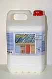 Tratamiento hidrofugante e impregnante para protección del soporte contra la penetración del agua. Para todo tipo de superficies verticales y horizontales porosas, como fachadas y paredes exteriores de mortero, piedra, ladrillos, revoco, hormigón, escayolas, prefabricados, suelos y paredes de cemento, etc…empleadas en Decoración e Industrias afines.