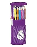 2534; Portatodo enrollable Real Madrid; ideal para la vuelta al cole; contiene 27 Piezas; Lapiz, Goma, sacapuntas, Dos boligraso, rotuladores y lapiceros de Colores.