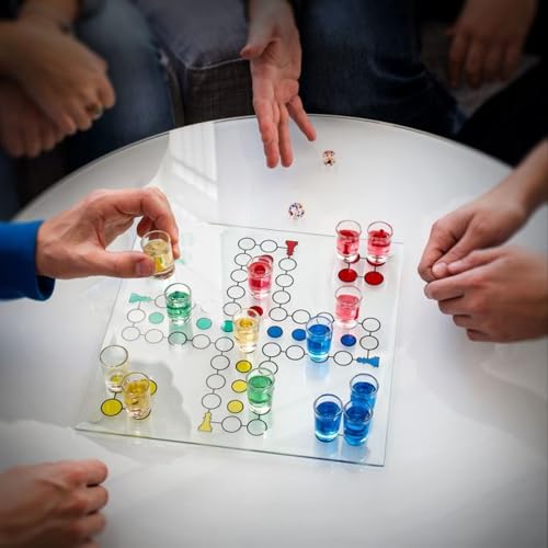 Out of the Blue 79/3943 - Glas Trinkspiel Ludo, mit 16 Gläsern und 2 Würfeln, Spielfläche ca. 31 x 31 cm, im Geschenkkarton