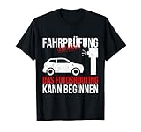 Klassisch geschnitten, doppelt genähter Saum.