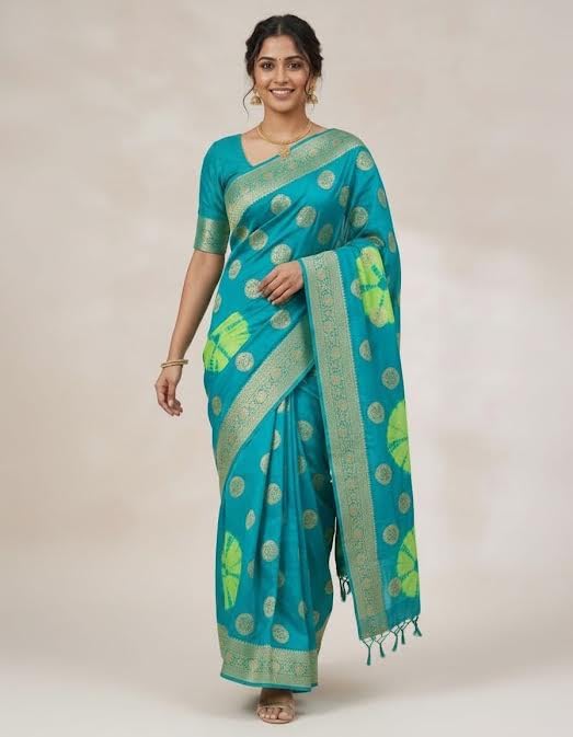 Image of Women's Georgette Batik Print Saree with Woven Zari Border Traditional Saree for Wedding Festival Use