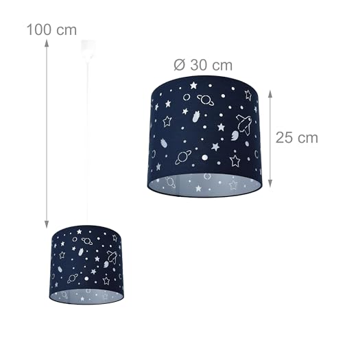 Suspension enfant espace bleu pour calmer la peur du noir
