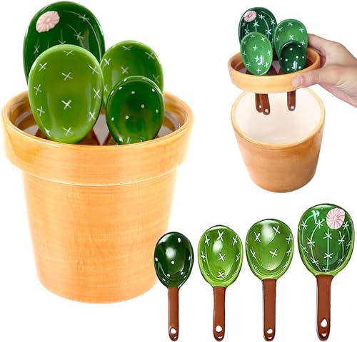 【Organizzatore per vasi di fiori】Ogni misurino di Adorable Cacti può essere inserito nel vaso da fiori, che si ripone facilmente dopo l'uso. Inoltre, questi misurini a forma di cactus risparmiano spazio sul piano di lavoro e mantengono un aspetto ordinato. All'interno del vaso per cactus è indicata una scala di 1 tazza e 1/2 tazza, che può essere utilizzata come misurino.