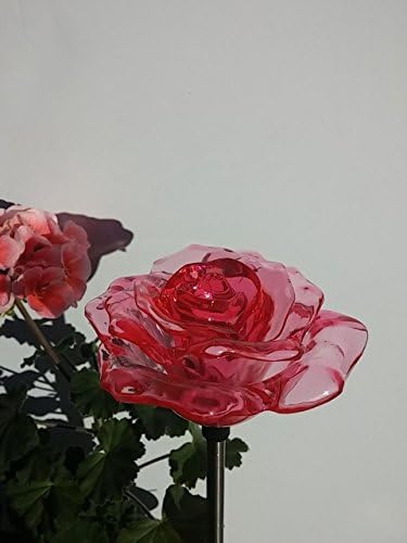 Beautiful Solar Red Rose Light, Flower Garden Stake Outdoor Yard Decor Landscape LED Lamp Lights, Great Gift