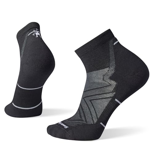 Smartwool Unisex Targeted Cushion Running Socks, Merino Wool Trainer Socks, Women's & Men's Walking & Sport Seamless Toe, Lightweight & Breathable Natural Merino - Black, L