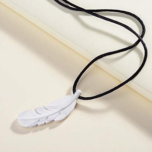 Image of Sensory Chew Necklaces for Fidgety Kid Adult Boys Girls Calm Down,Fidget Necklace for 3+,Chewlery Leaf Feather 2 Pack
