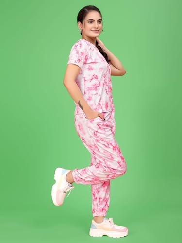 Image of woman Tracksuit for causal wear