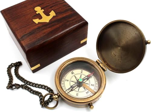 Brújula de bolsillo grabada con caja de madera miniatura 3