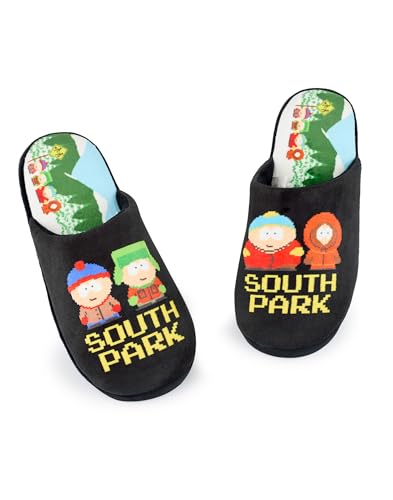 South Park Chaussons pour Hommes | Mules Noires pour Adultes avec Imprimé en Pixel de Cartman, Kenny, Stan & Kyle | Chaussons avec Imprimé Totalement sur la...