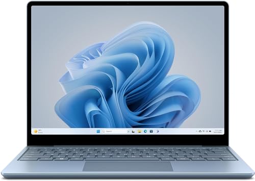 Microsoft Surface Laptop Go 3 (Windows 11, écran Tactile 12,45, Intel Core i5, 16 Go RAM, 256 Go SSD, Bleu Glacier, Clavier AZERTY français)