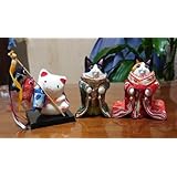 猫のちりめん５月人形と着物を着た２猫