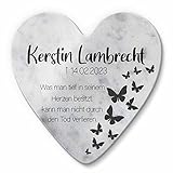 ✔️ Material: Hochwertiger weiß-grauer Marmor Stein in Herzform - Größen der Mamorsteinplatte: klein (20x20 cm) o. groß (30x30 cm) | Beachte: Die Außenkanten sind nicht poliert und können leichte Rillen aufweisen. Wichtig: Es handelt sich um ein Naturprodukt - jede Marmortafel weist eine individuelle Farbe & Marmorierung auf, die von den Fotos abweichen kann!