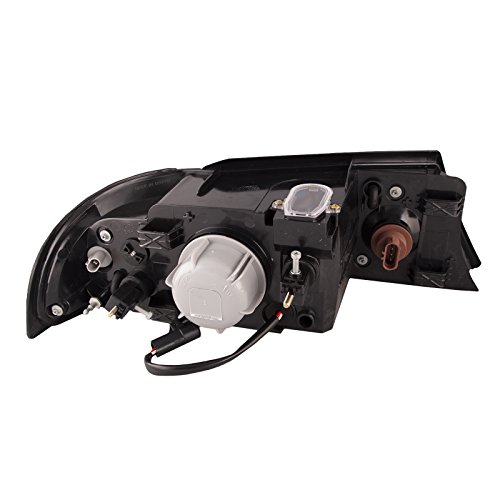 HEADLIGHTSDEPOT Halogen Headlight Compatible with Beaver Motor Coach Monterey 2002-2006 Motorhome RV Includes Left Driver and Right Passenger Side Headlamps - Thumbnail 3