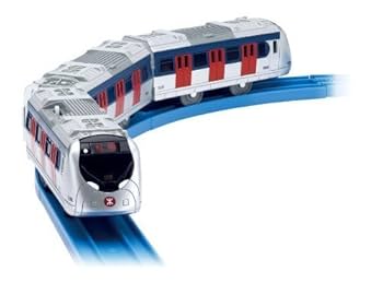 MTR 地鐵　香港　地下鉄　hello kitty 列車 🍂 MTR Hello Kitty Red Leaves Light Rail Train! Showcasing