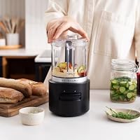 KitchenAid Kabelloser Zerkleinerer - Go Cordless - 1,18L - 2 Geschwindigkeiten und Pulse - Mit Edelstahlklinge und Schneebesen - 25 Minuten Nutzungsdauer pro Ladung - Schwarz - Mit Akku – Ansicht 3