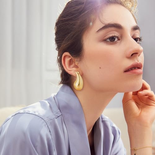 Image of 15 Pairs Multi-style Clip-on Earrings for Women, Hypoallergenic,Ligthweight,Come with Rubber Pads.Non-pierce