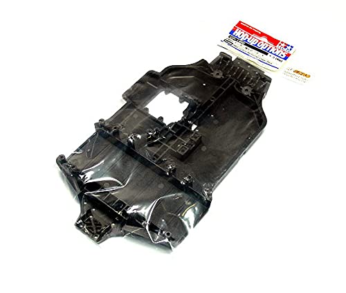 Tamiya DB02 Lower Deck en carbone renforcé (54350) pour maximiser la stabilité en compétition.