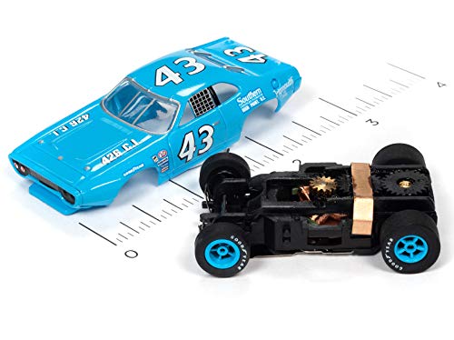 Auto World Sc355-2 Xtraction R31 Plymouth Road Runner Southern Richard Petty Ho Slot Car #TOP2