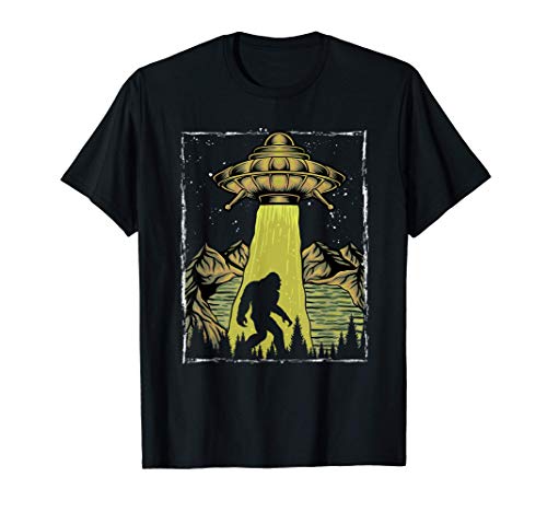UFO Bigfoot Sasquatch Abduction Funny Science Fiction Gift T-Shirt