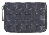 ledersofa Braidy im Detail: Damengeldbörse aus 100% Aalleder, geflochten. Innenfutter mit Leomuster aus Baumwoll-Polyester-Mix. Farbe Classic Camel, edles Braun. Breite: 11 cm, Höhe: 8 cm, Tiefe: 1,5 cm.