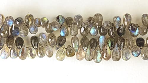 Labradorite briolette reflets bleus pour sublimer vos tenues d'été au quotidien
