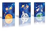 🚀Posters mit Holzrahmen：Unser Weltraum Bild mit Rahmen, Sie können es direkt nach Erhalt aufhängen.