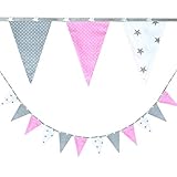 ♥ TOLLE GESCHENKIDEE – Wimpelgirlande aus Stoff fürs Kinderzimmer verfügbar in attraktiven Farben. Ein hübsches Geschenk zur Geburt, Taufe oder Geburtstag. Wimpelketten in zwei Farbvarianten erhältlich: Rosa- Weiß- Grau oder Hellblau- Weiß- Grau.