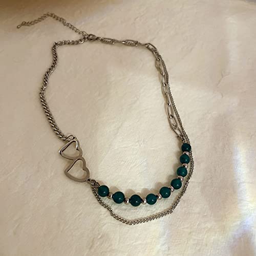 Collier de perles vertes double pour sublimer un décolleté trop simple - 4