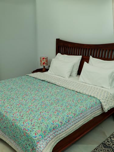 Image of Pakshi Ac Dohar Double Bed | Uniform Cotton Filling Duvet | 100% Cotton Soft & Cozy AC Blanket | Lightweight Reversible Design Quilt | Color - White