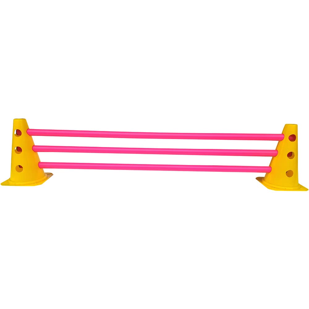 Kosma Paquete de 15 piezas de obstáculos de agilidad ajustables, 10 conos de tráfico de 9 pulgadas con 12 agujeros, color amarillo, 5 postes de obstáculo rosa de 40 pulgadas de longitud en bolsa de