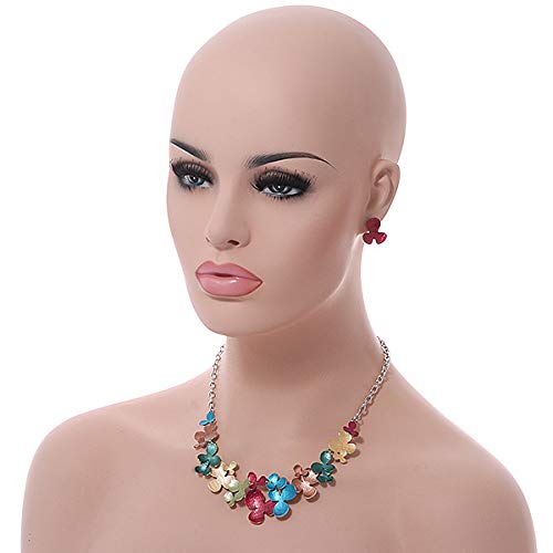 Collar y pendientes de tuerca florales en estuche para regalar en ocasiones especiales 2