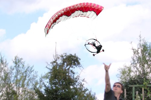 XciteRC 24001000 - Paracadute telecomandato, 2,4