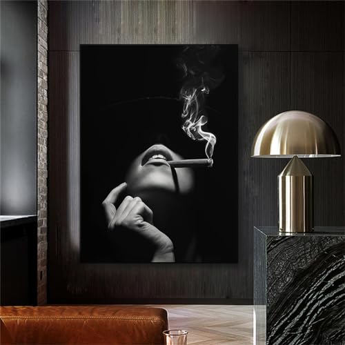 Toile femme fumant noir et blanc 40x60 cm sans cadre affiche murale moderne