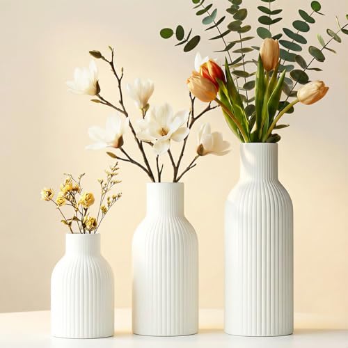 OFFASST Lot de 3 Vases en Céramique Blanche | Vase Iconique pour Pampas et Fleurs Séchées | Design Scandinave en Blanc Pur | Décoration de Table Moderne pour Salon...