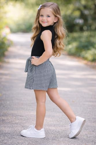 Image of Girl's Solid Cotton Blend Style Top and Shorts Set