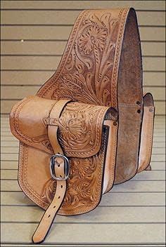 Premium Western Leather Saddle Bag for Horse Carrier Equestrian Western Horse Saddle Bag Size- Medium. Model-N0-76