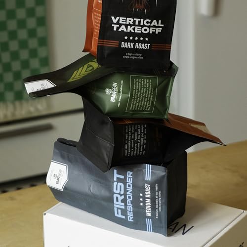 Kit de muestra Brave Bean Coffee Company con 4 bolsas de café en grano miniatura 3