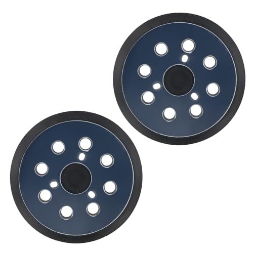 【Materiale di Alta Qualità】: Il platorello di ricambio per levigatrice da 5 pollici a 8 fori è realizzato in materiale PU, pannello isolante e superficie del gancio, resistente e durevole. La superficie è liscia e non soggetta a crepe e le robuste filettature di montaggio integrate possono migliorare la presa della carta vetrata.